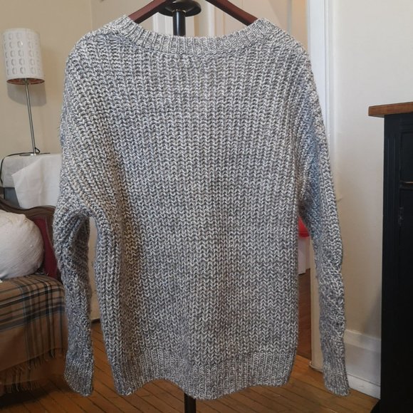 Dynamite long sleeve v-neck knit oversize pullover sweater - Picture 6 of 11